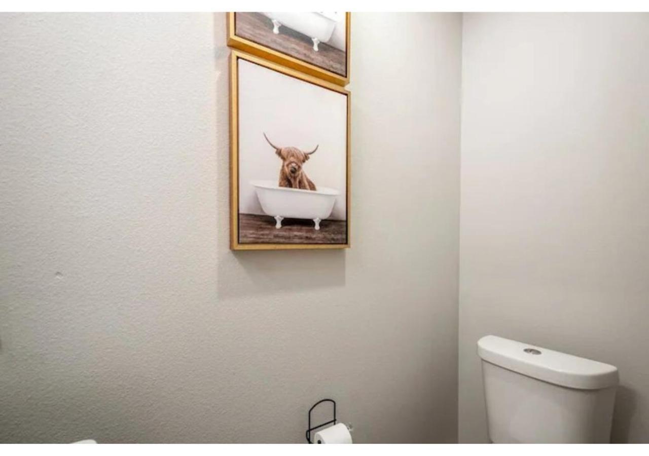 Spacious 3 Bed House Near Md Anderson With Free Parking & Wi-Fi Houston Bagian luar foto