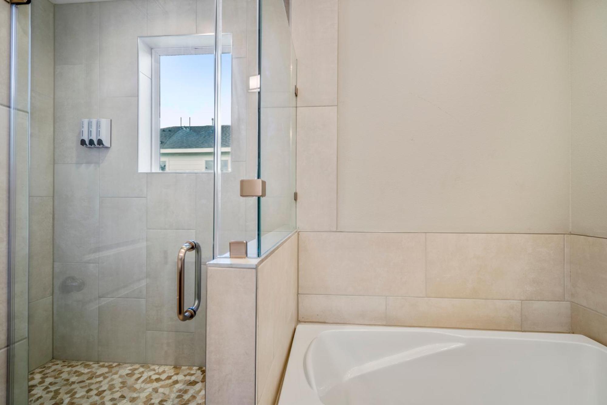 Spacious 3 Bed House Near Md Anderson With Free Parking & Wi-Fi Houston Bagian luar foto